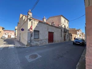 Casa en esquina vista desde la calle