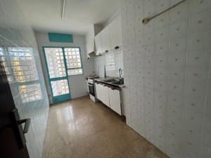 Cocina con salida a la galería