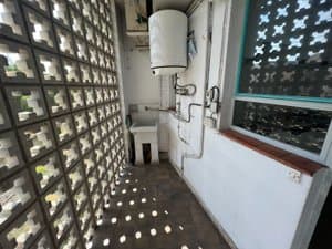 Galería con celosía y termo