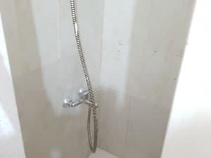 Ducha alicatada