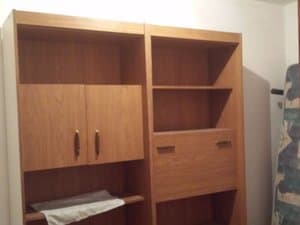 Mueble estantería de madera