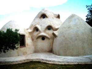 Construcción de cúpulas con ventanas redondas